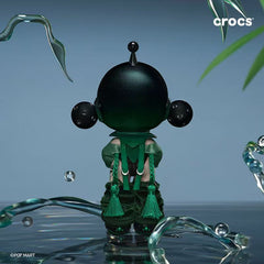 Skullpanda x Crocs OOTD figure